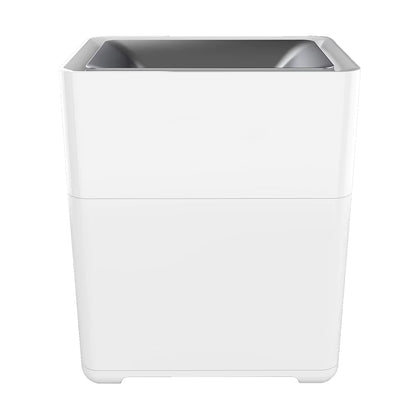 Vaporaire™ fuses “vapor” and “air,” evoking a clean, smart humidity solution. Veteranshops.com