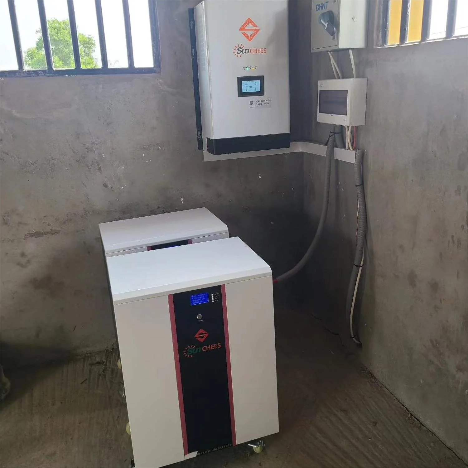 SolarCrate™ – Suggests a contained, shippable, ready-to-deploy solar power unit. Veteranshops.com