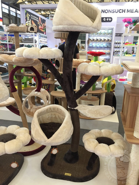 LuxePaw Tree™ Veteranshops.com