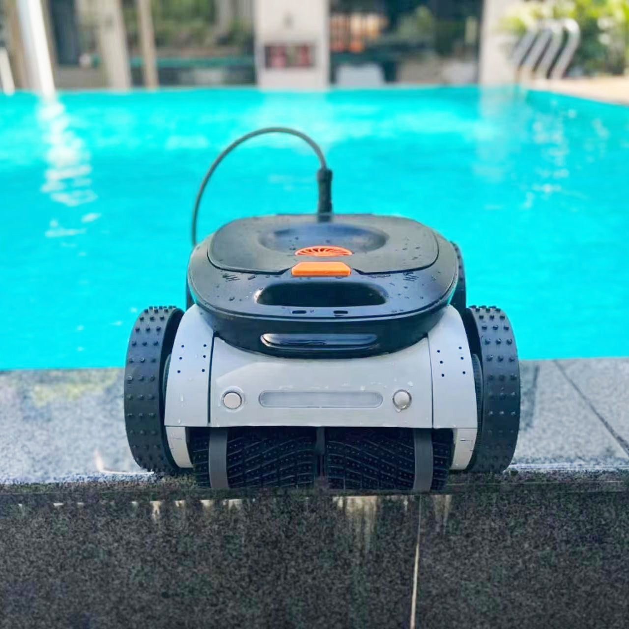 AQUACLIMB PRO™ | Cordless Wall-Climbing Pool Robot Cleaner Veteranshops.com