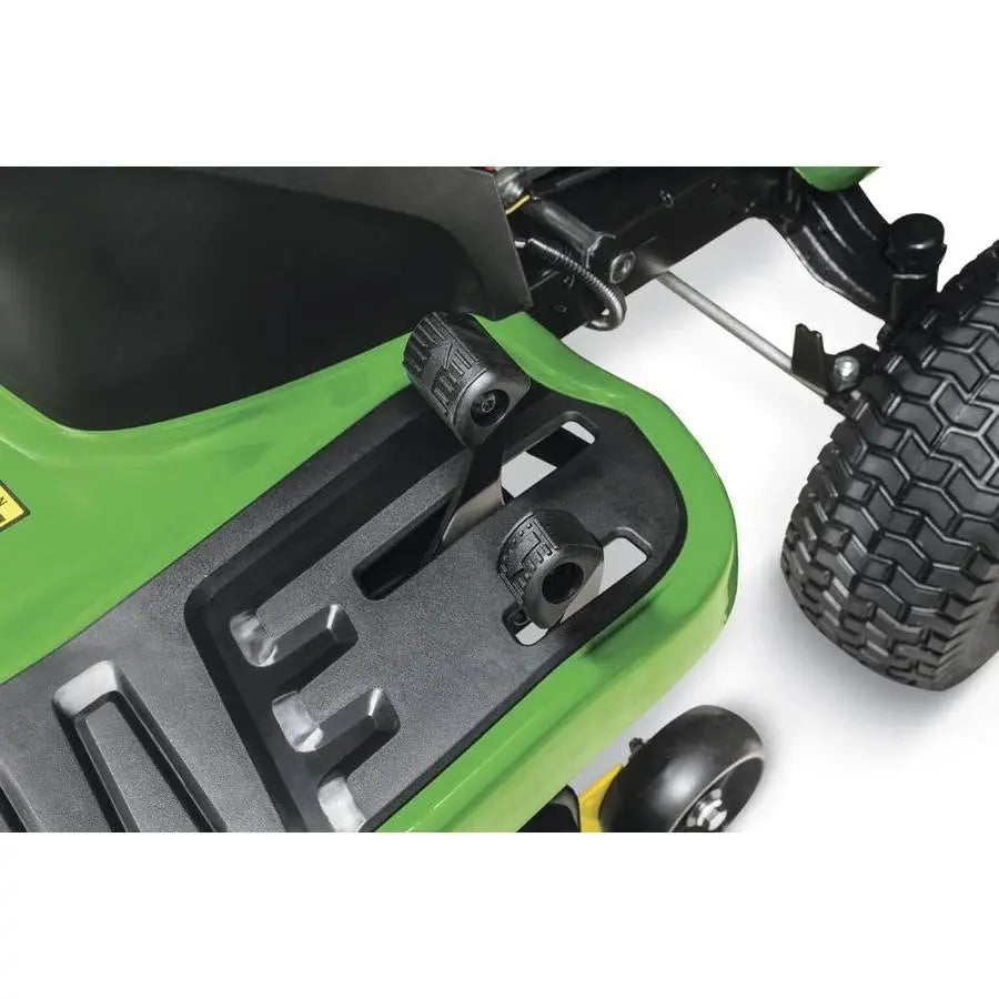 John Deere S140 48-in 22-HP V-Twin Gas Lawn Tractor John Deere